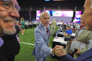 Big 12 Commish: 'I fully expect the Big 12 to earn multiple College Football Playoff bids this year'